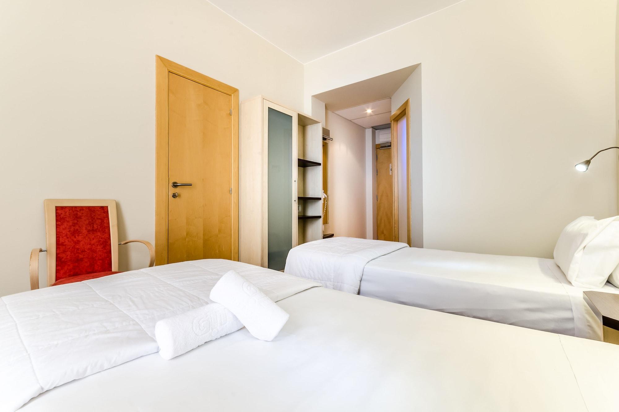 Hotel Yit Ciudad De Saragozza Esterno foto