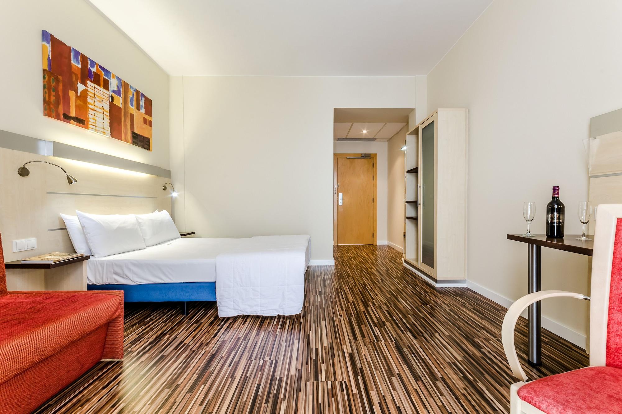 Hotel Yit Ciudad De Saragozza Esterno foto